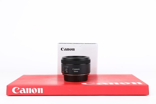 Canon stm 2 - 50, f1.8